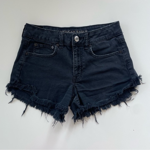 American Eagle Women's Black Distressed High Waist Hi-Rise Festival Shorts Sz 2 - Picture 1 of 8